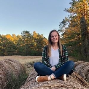 Meet your Posher, Beverly